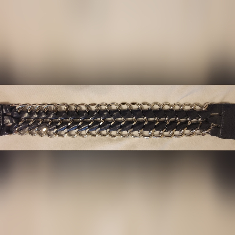 White House Black Market Navy Blue and Silver Chain Belt - Picture 3 of 4